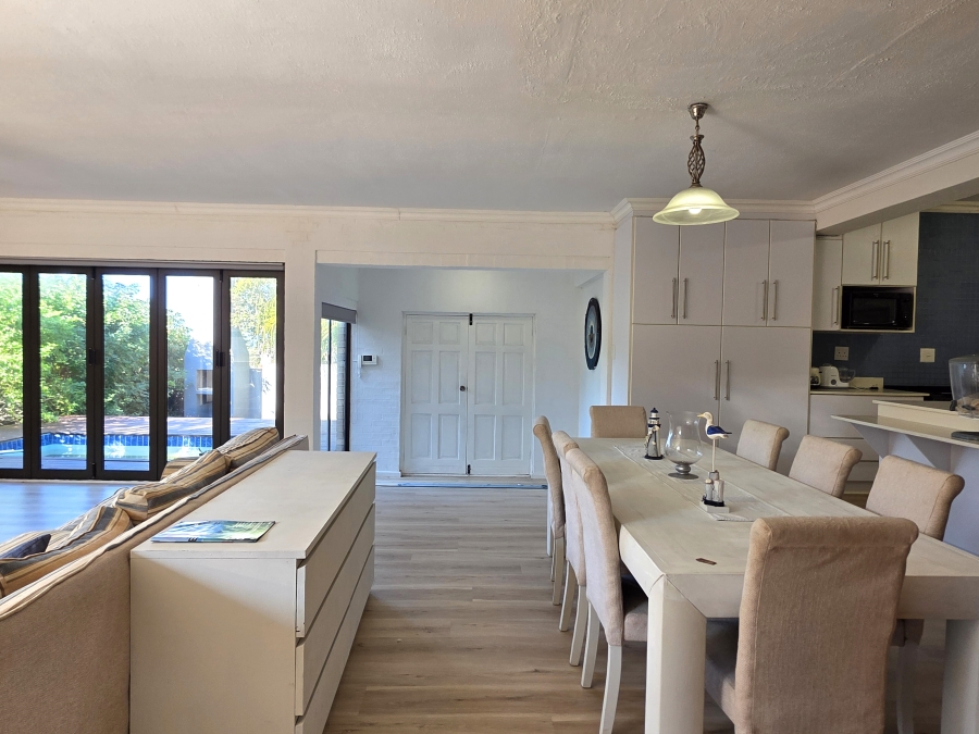 5 Bedroom Property for Sale in Wavecrest Eastern Cape